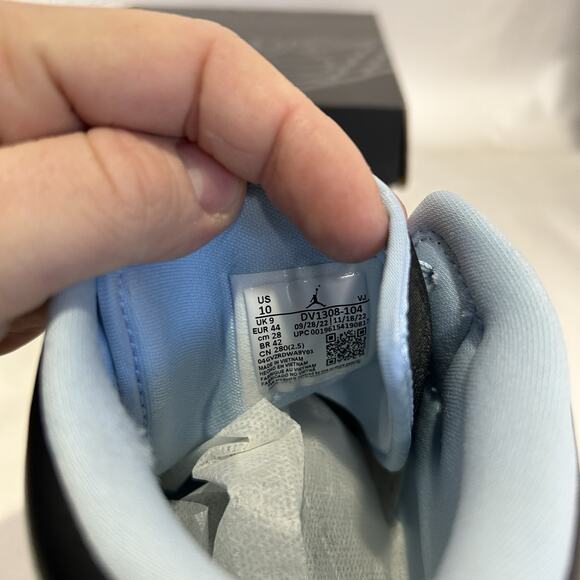 Nike Air Jordan 1 Mid SE “White Ice Blue” main image 7